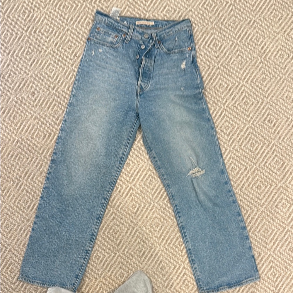 Levi's Ribcage Straight Ankle Jeans